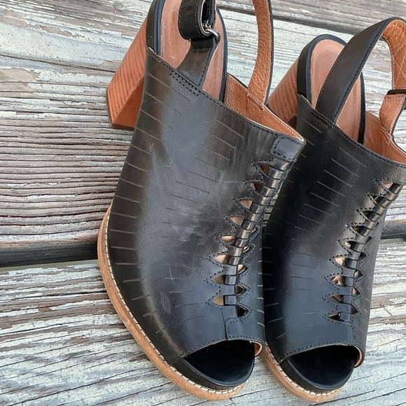 Clarks Black Mules with Decorative Lace Details - Picture 3 of 8